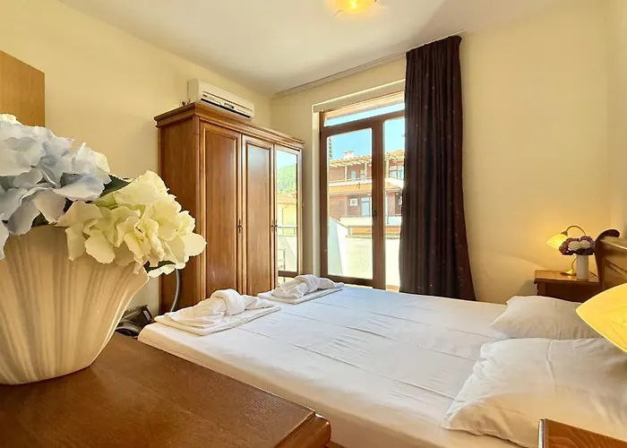 Lejlighed Bratanov Garden Of Eden *